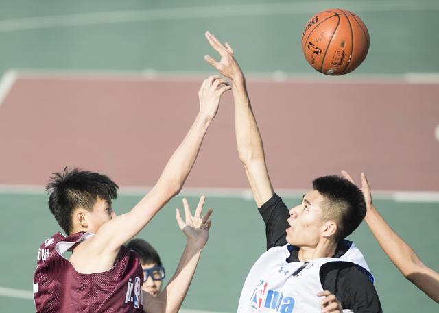 影片在11月27、28日周末超前点映中也获得众多好评，不少观众表示对电影中真挚的父子情很有共鸣，感动到泪眼婆娑